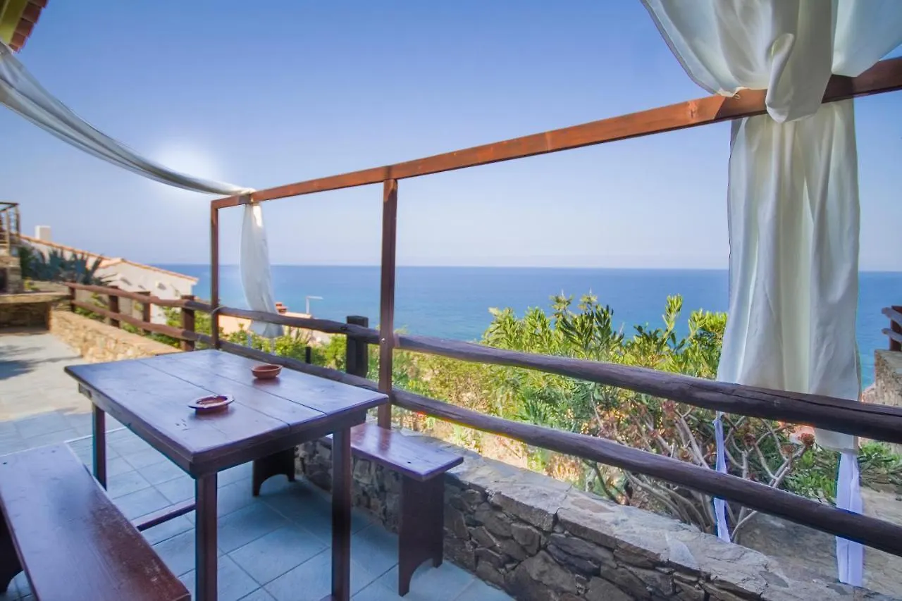 La Dolce Casa Di Luisa: Beachfront Retreat with Sea Views Torre dei Corsari 0*,  Italy