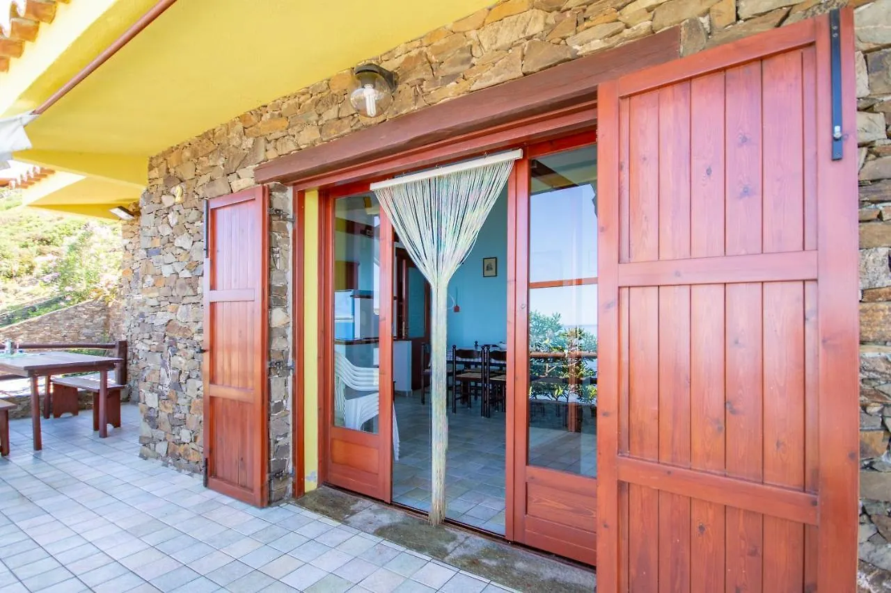La Dolce Casa Di Luisa - Costa Verde - Super Vista Mare- 400 Metri Al Mare- Pistis Free Wifi Iunq0644-Q0646-Q5993-Q0647 Torre dei Corsari