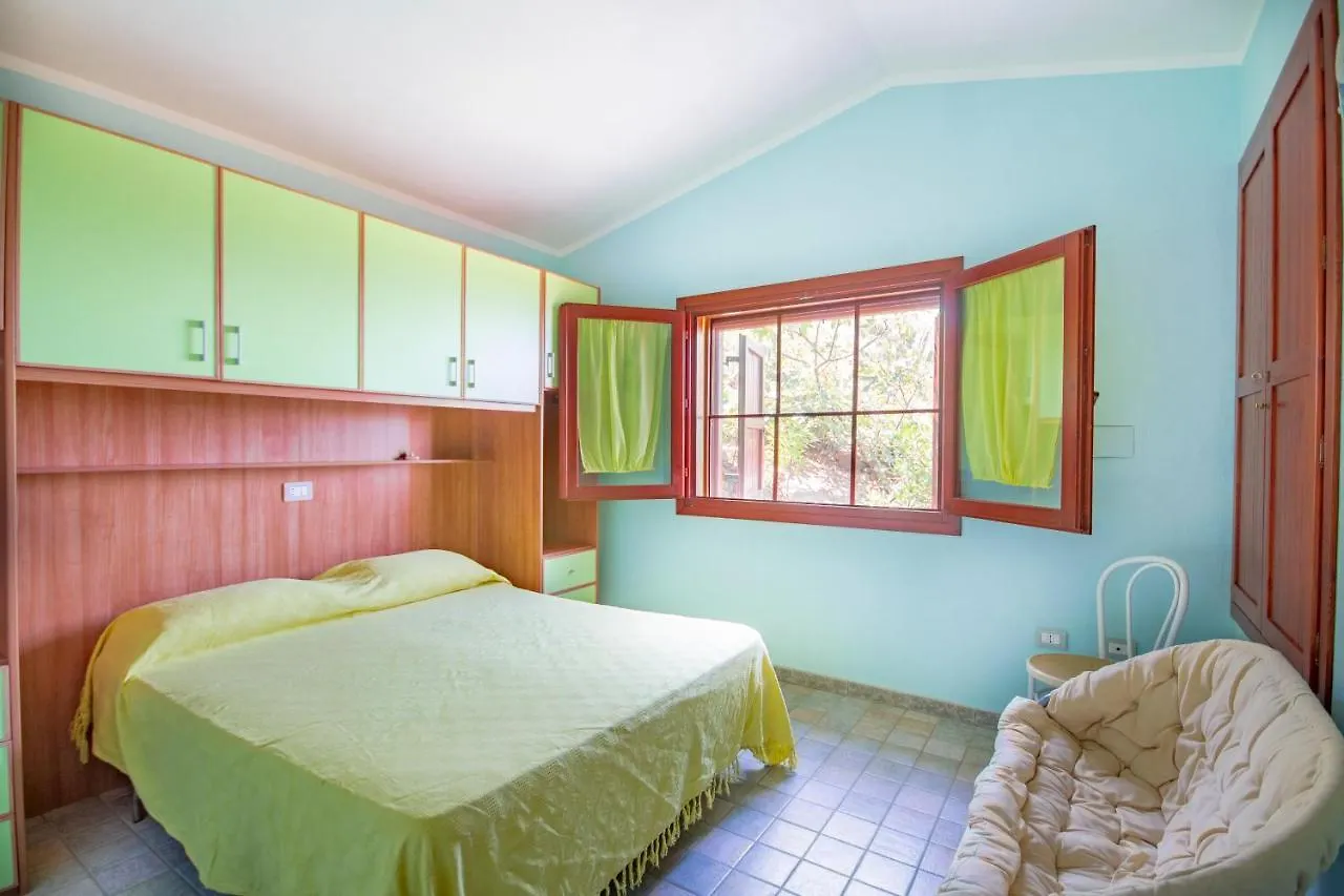 Casa de Férias La Dolce Casa Di Luisa - Costa Verde - Super Vista Mare- 400 Metri Al Mare- Pistis Free Wifi Iunq0644-Q0646-Q5993-Q0647 Torre dei Corsari Itália